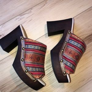 Sbicca Zoya Peace wedge heels. Multi color